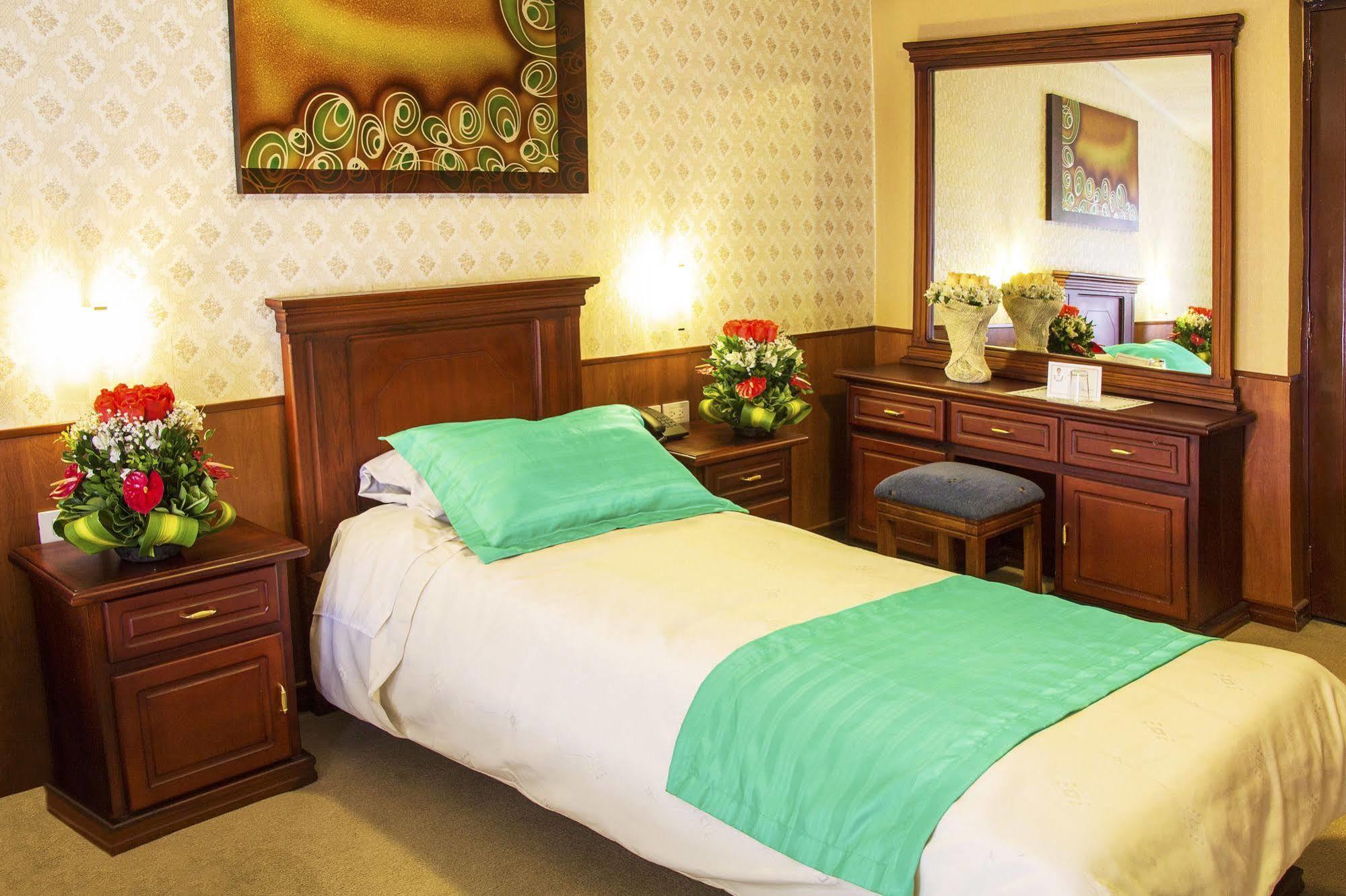 Hotel Inca Imperial Quito Zewnętrze zdjęcie